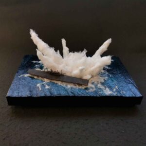 Diorama hundimiento portaaviones USS CV 5 Yorktown.